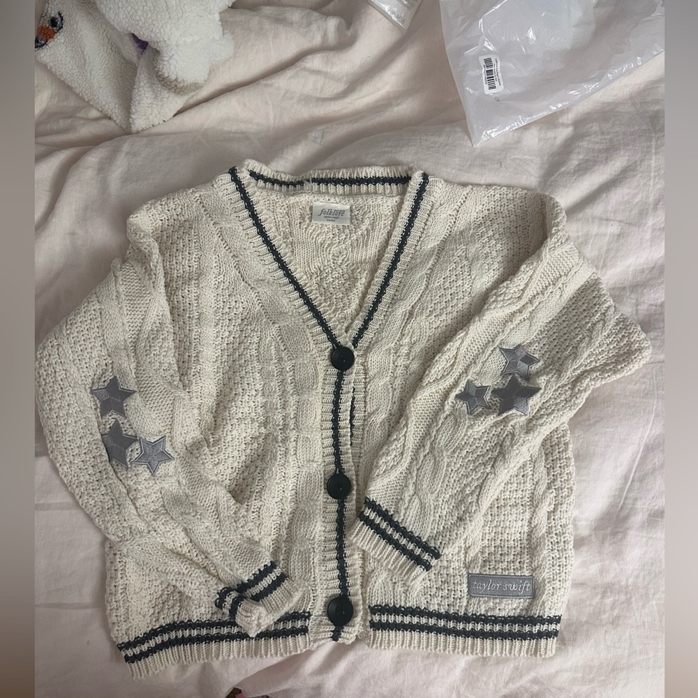 *Brand New* Folklore Cardigan (Taylor Swift)